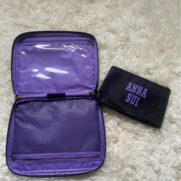 Set of 2 Anna Sui cosmetic cases - Picture 5 of 8